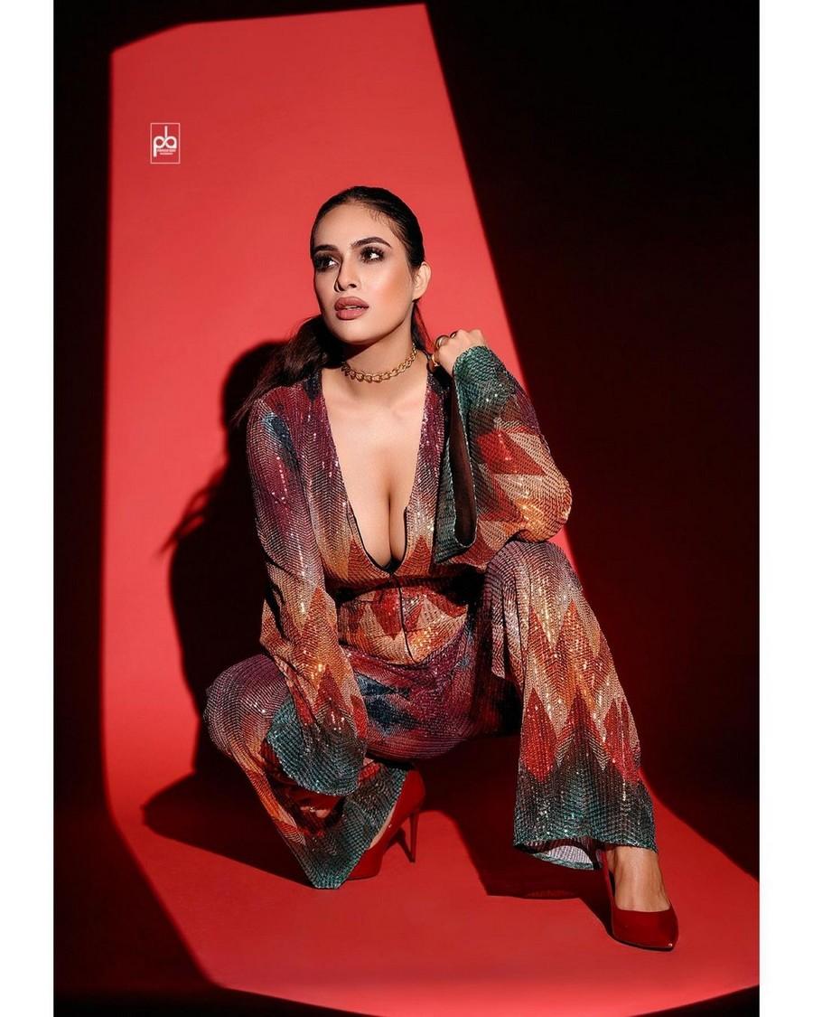 Nehhaa Malik 8