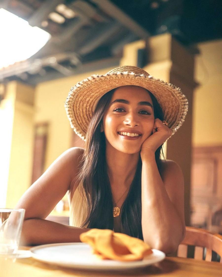 Pooja Hegde 5