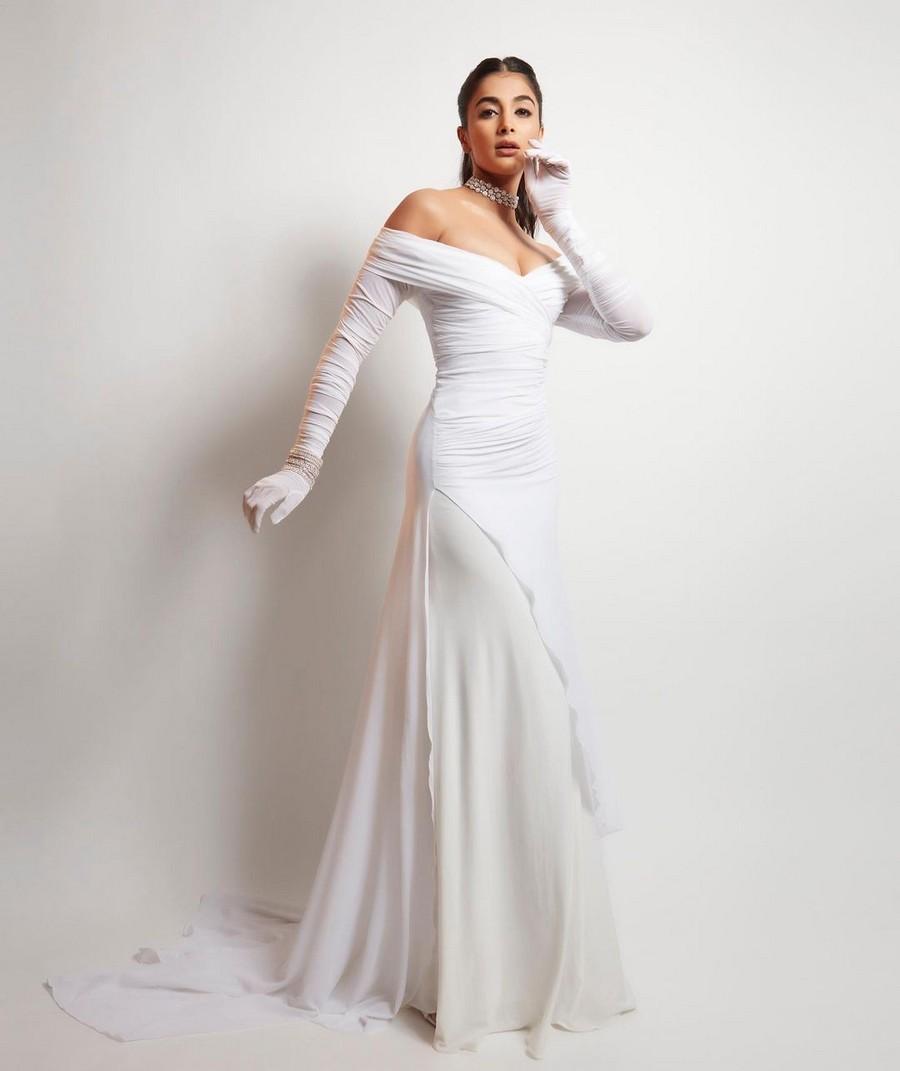Pooja Hegde 4
