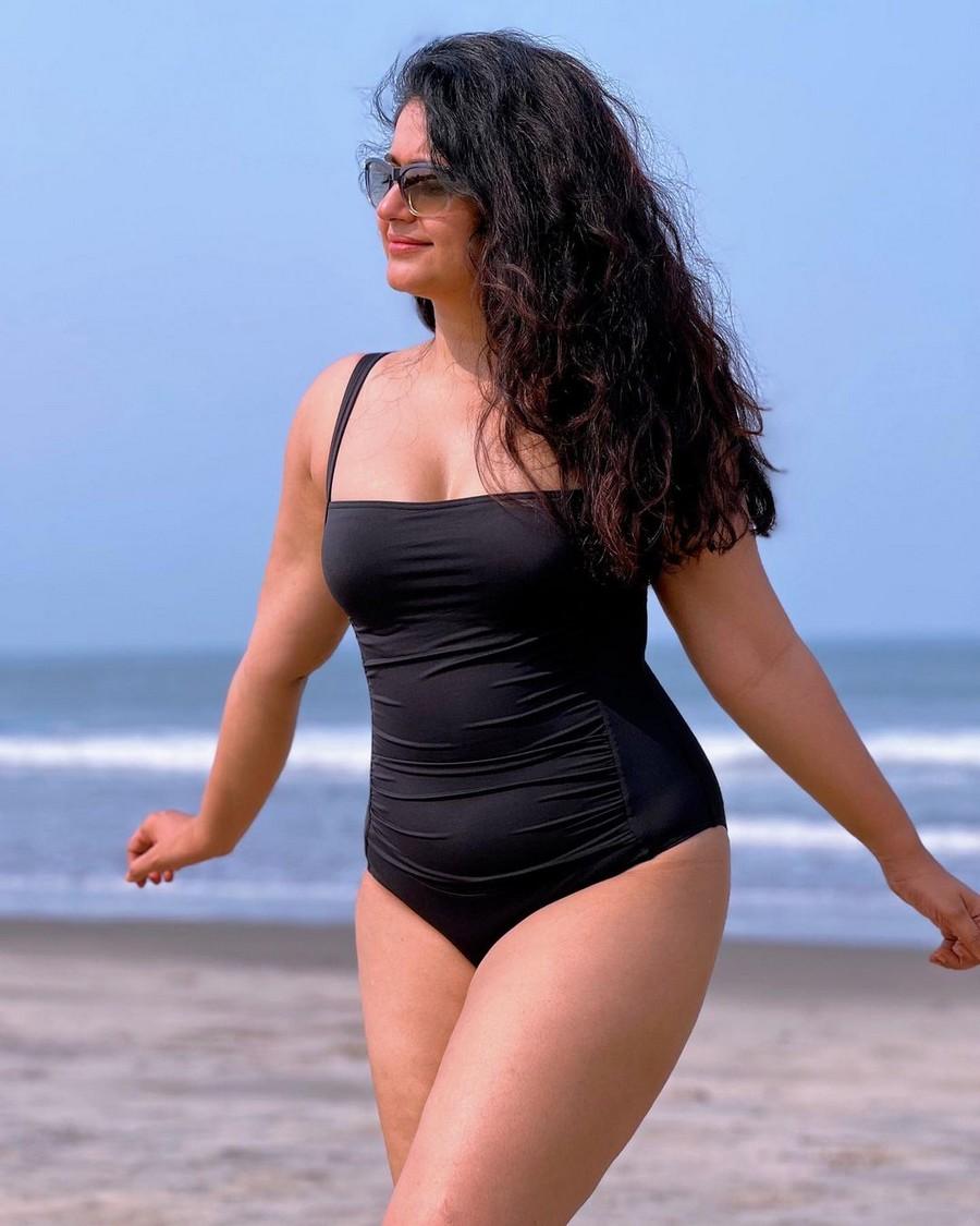 Poonam Bajwa 5