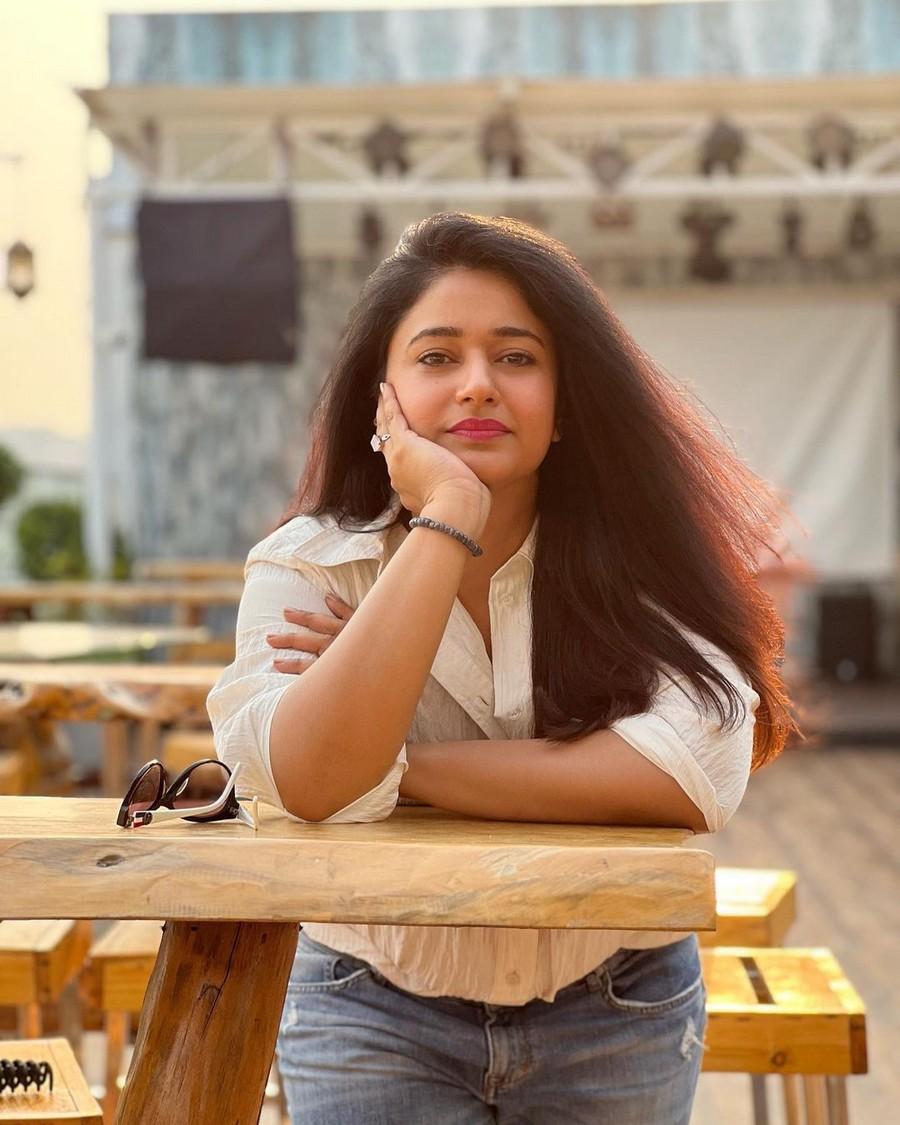Poonam Bajwa 7