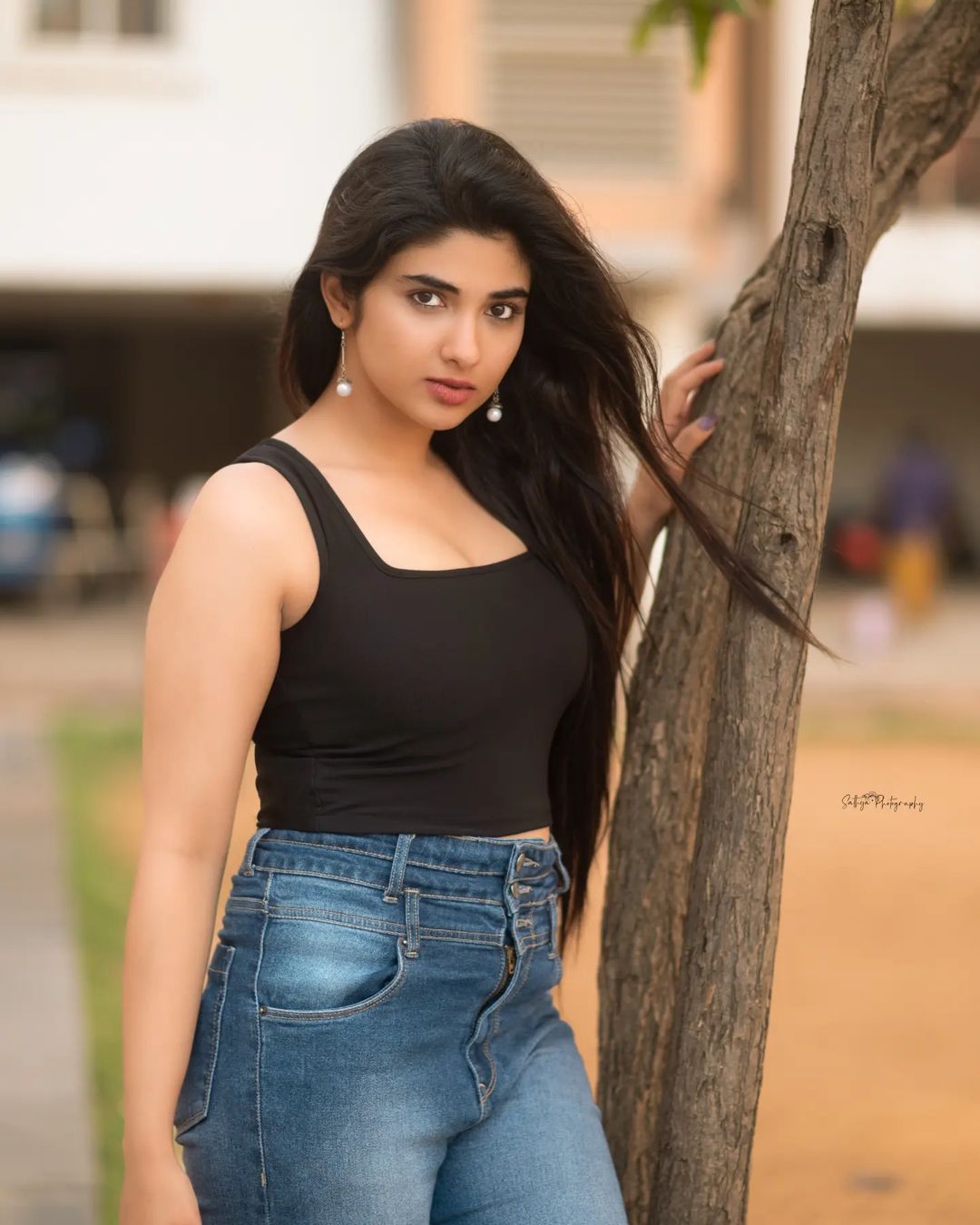 Pragya Nagra (10)