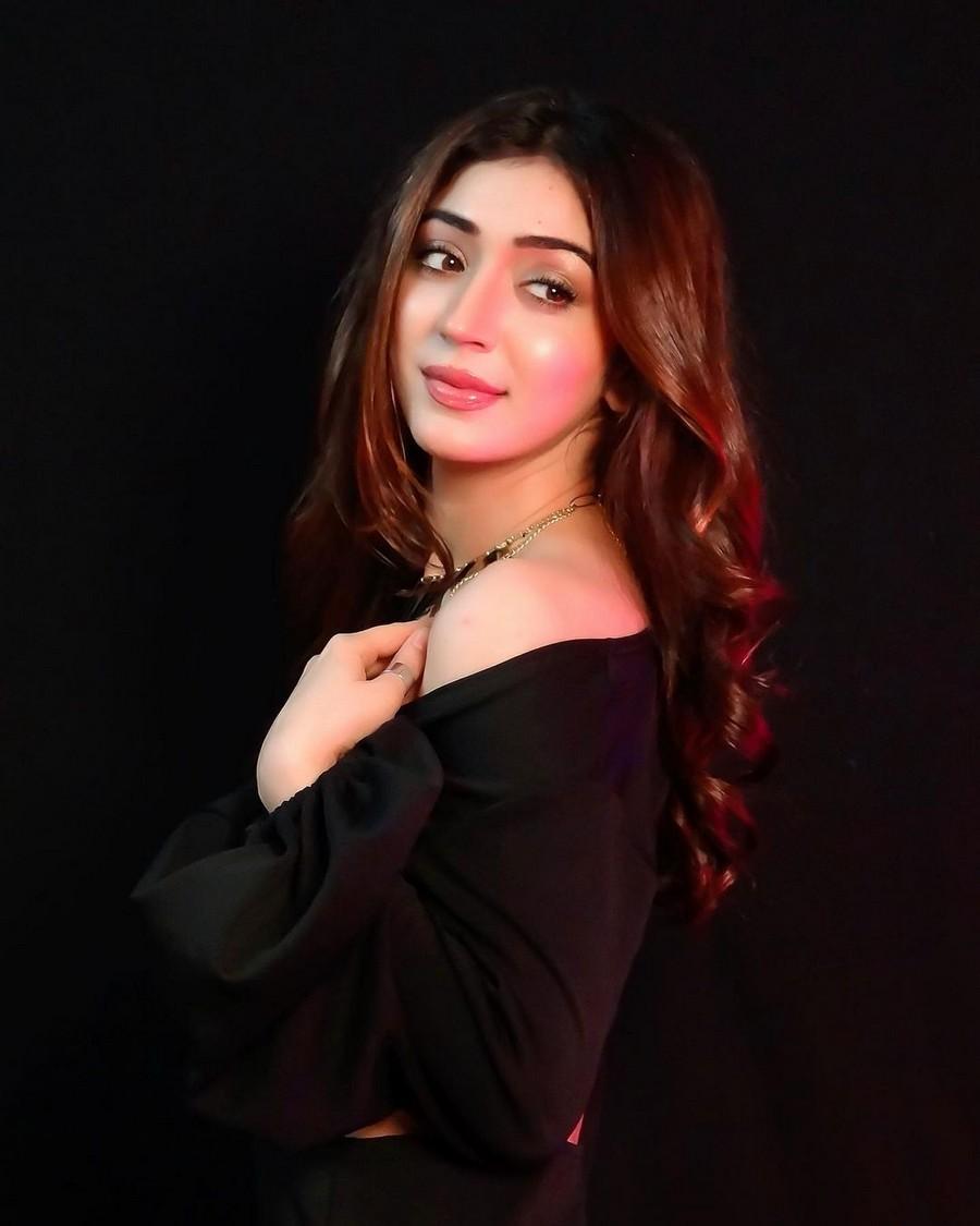 Priyanka Khera 13