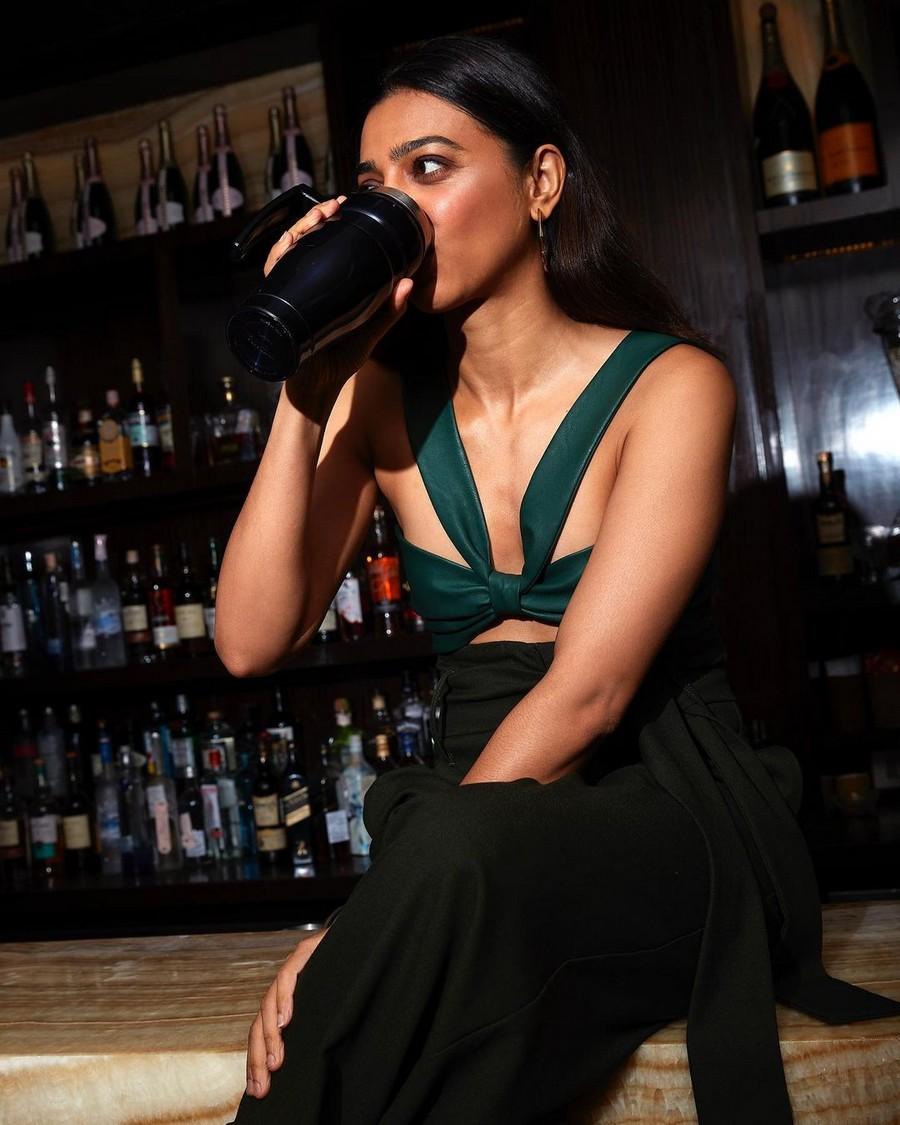 Radhika Apte 5
