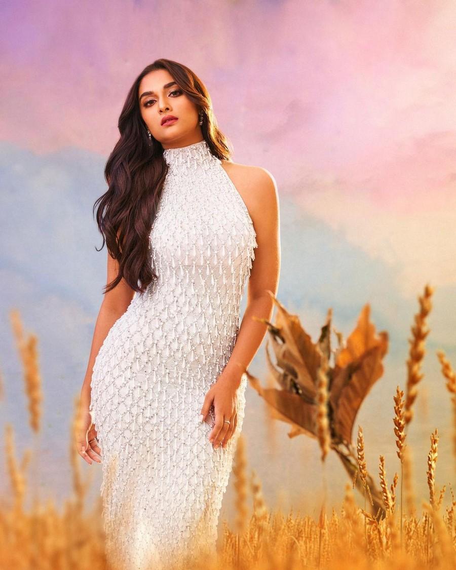 Saiee Manjrekar 4