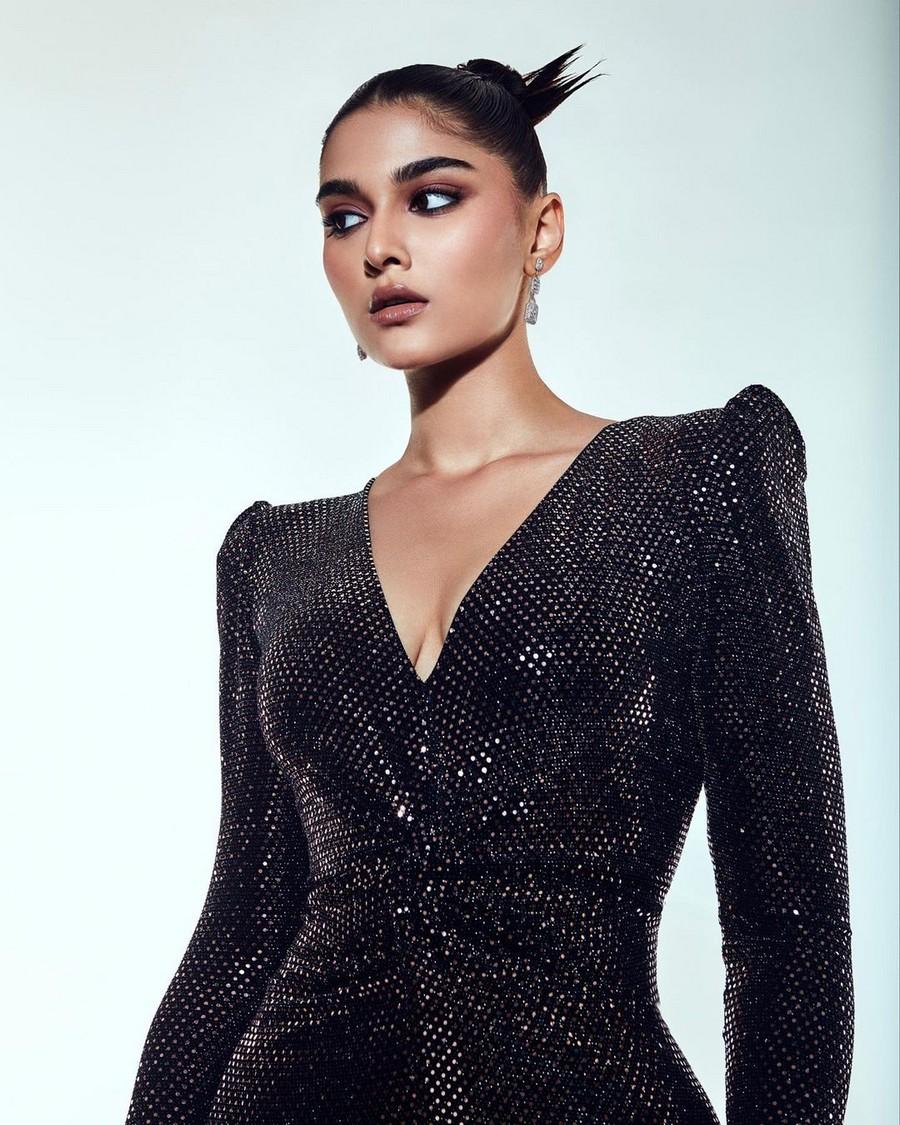 Saiee Manjrekar 5