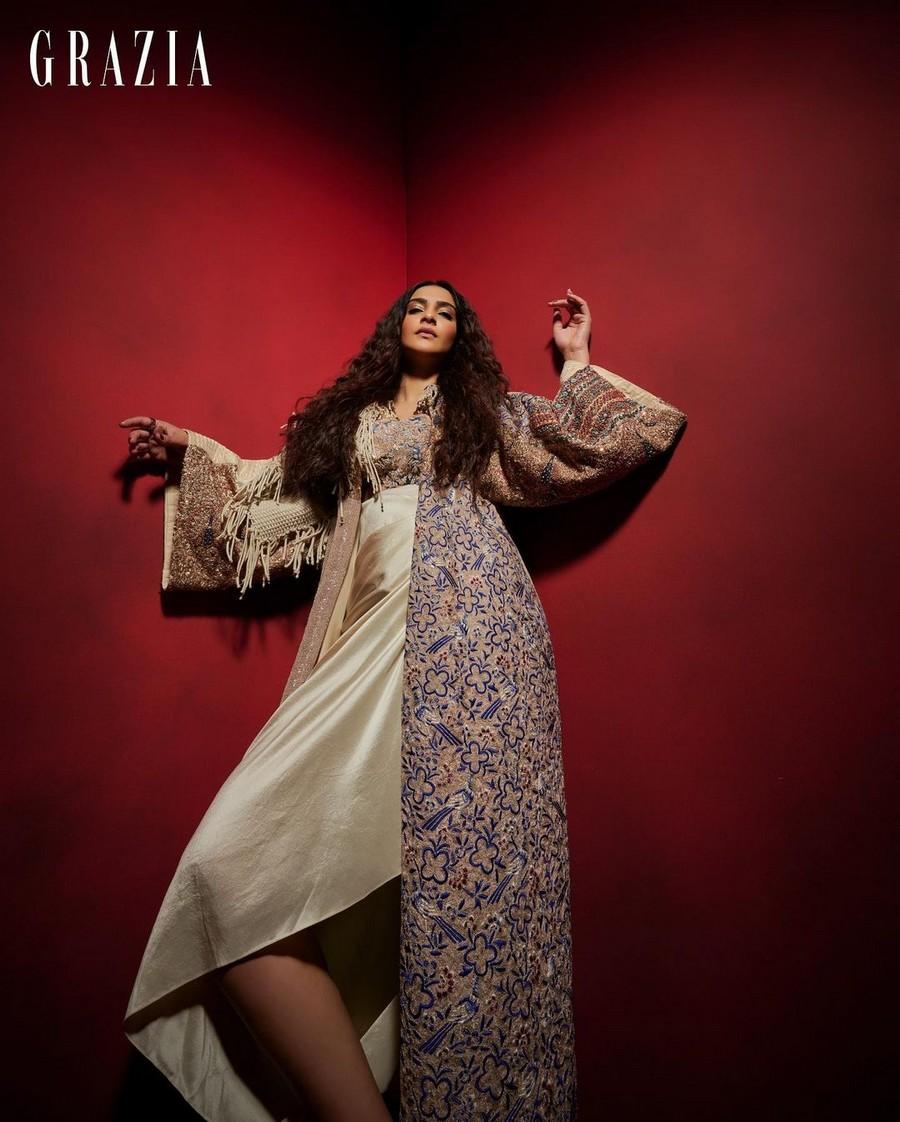 Sonam Kapoor 11