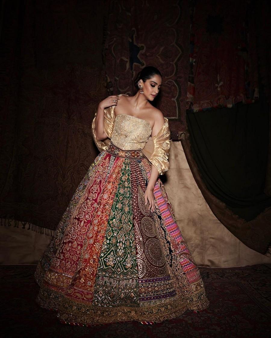 Sonam Kapoor 11