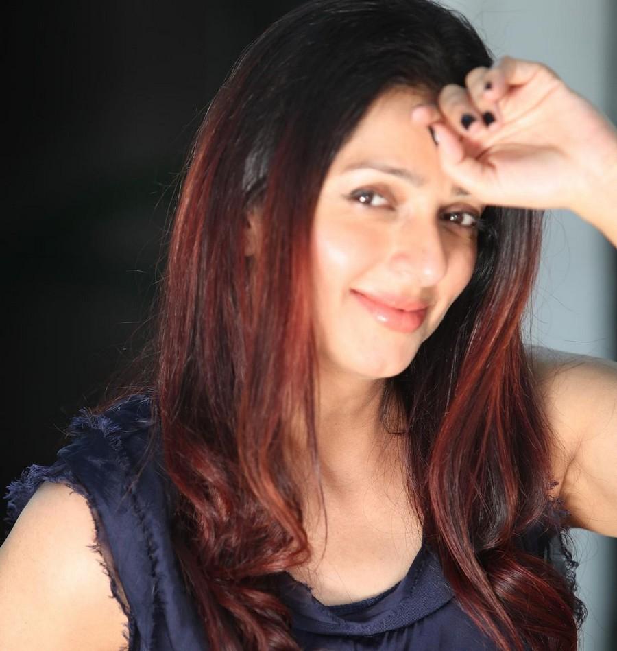 Bhumika Chawla 10