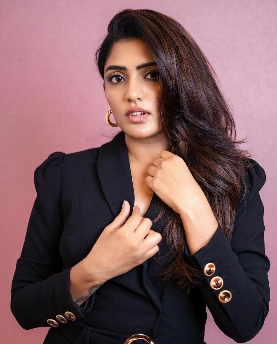 Eesha Rebba 9