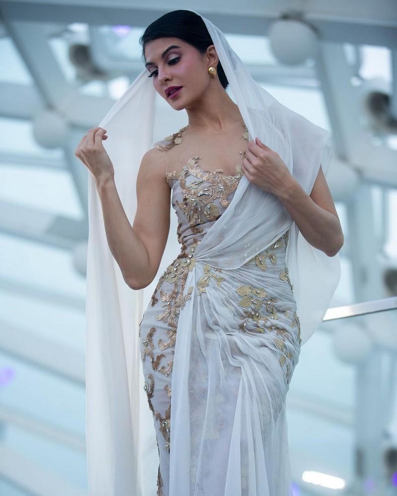 Jacqueline 15