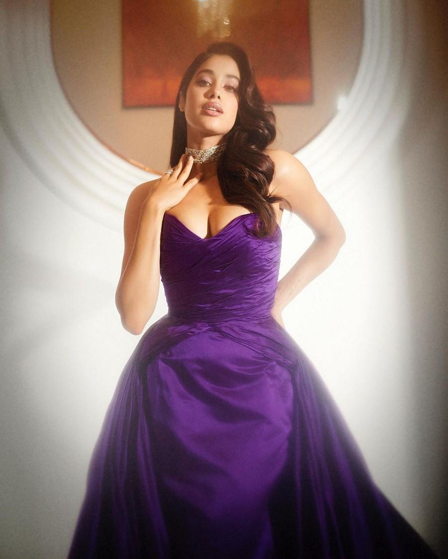 Janhvi Kapoor 4
