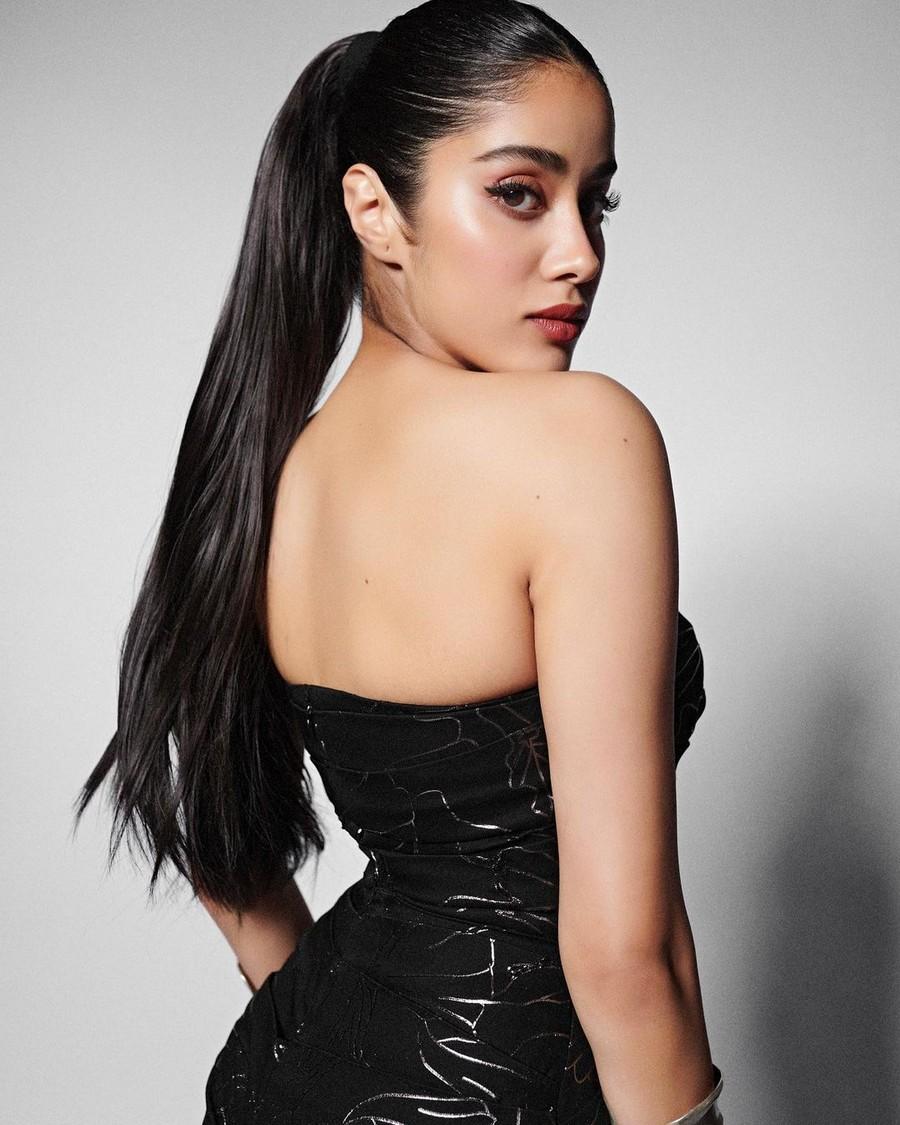 Janhvi Kapoor 2