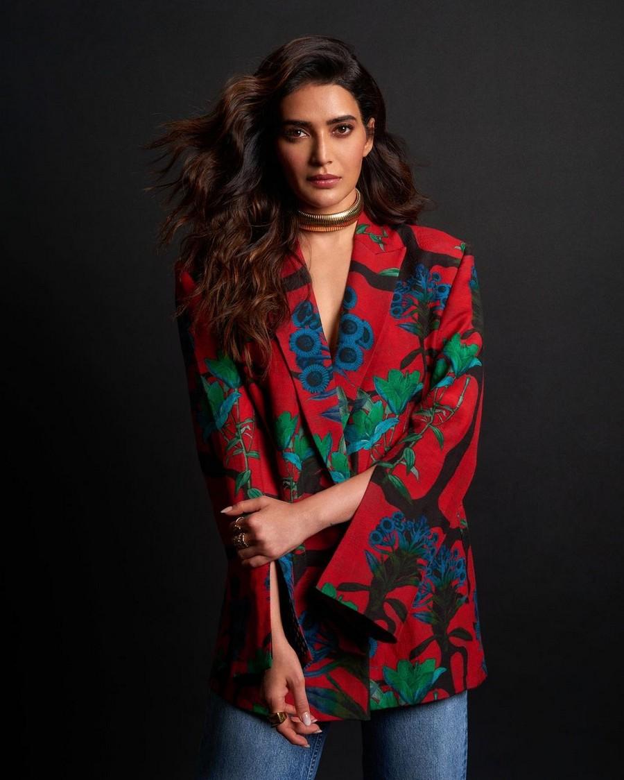 Karishma Tanna 5