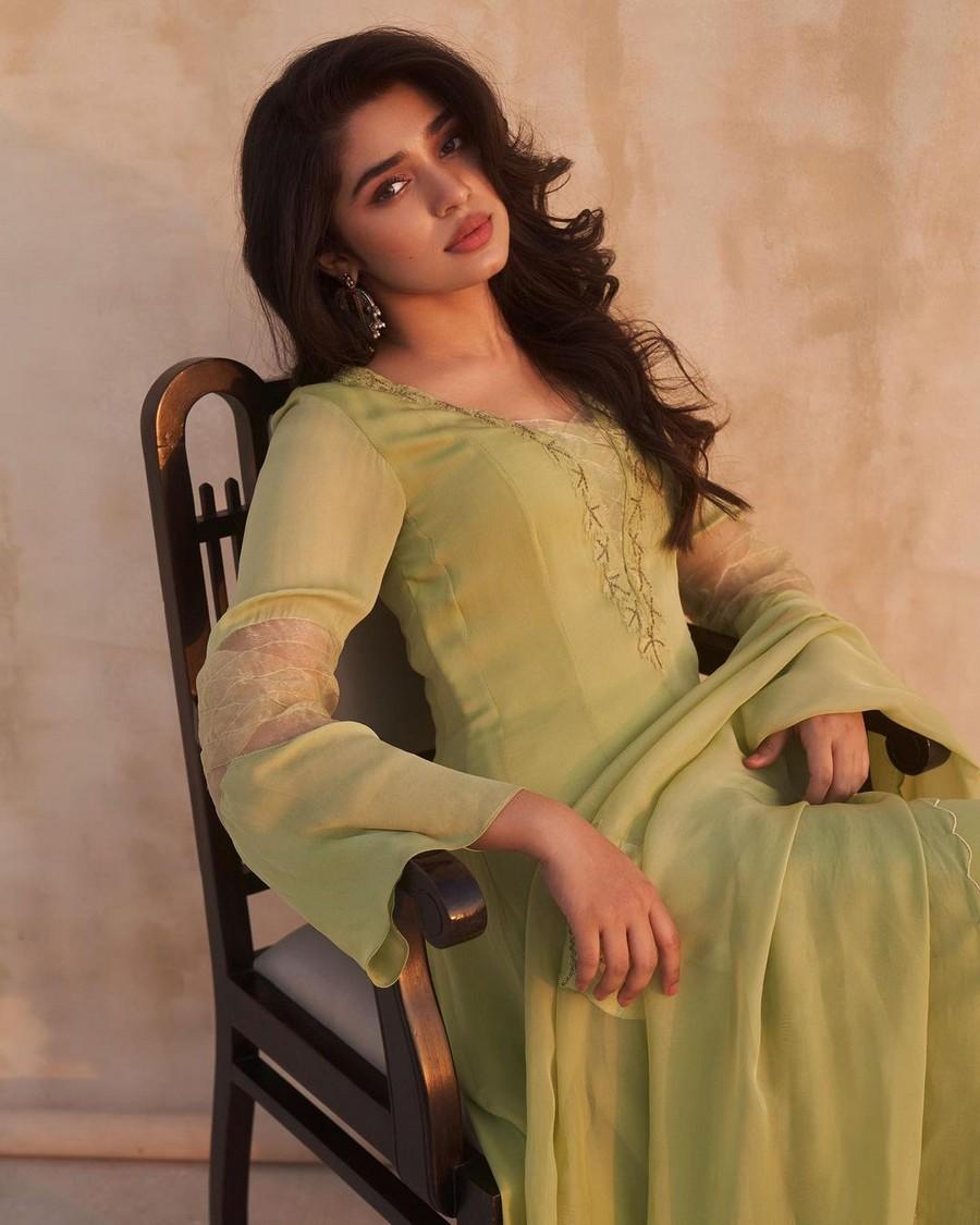Krithi Shetty 10