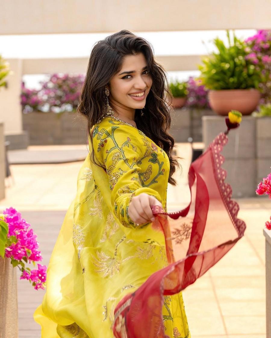 Krithi Shetty 2