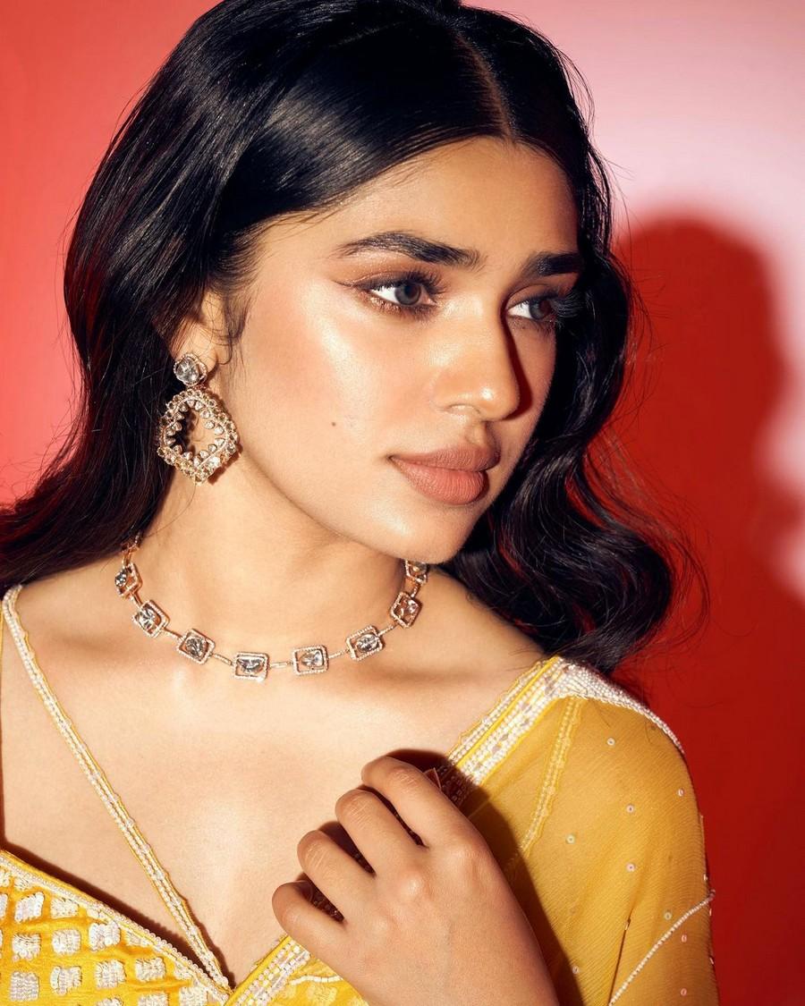 Krithi Shetty 8