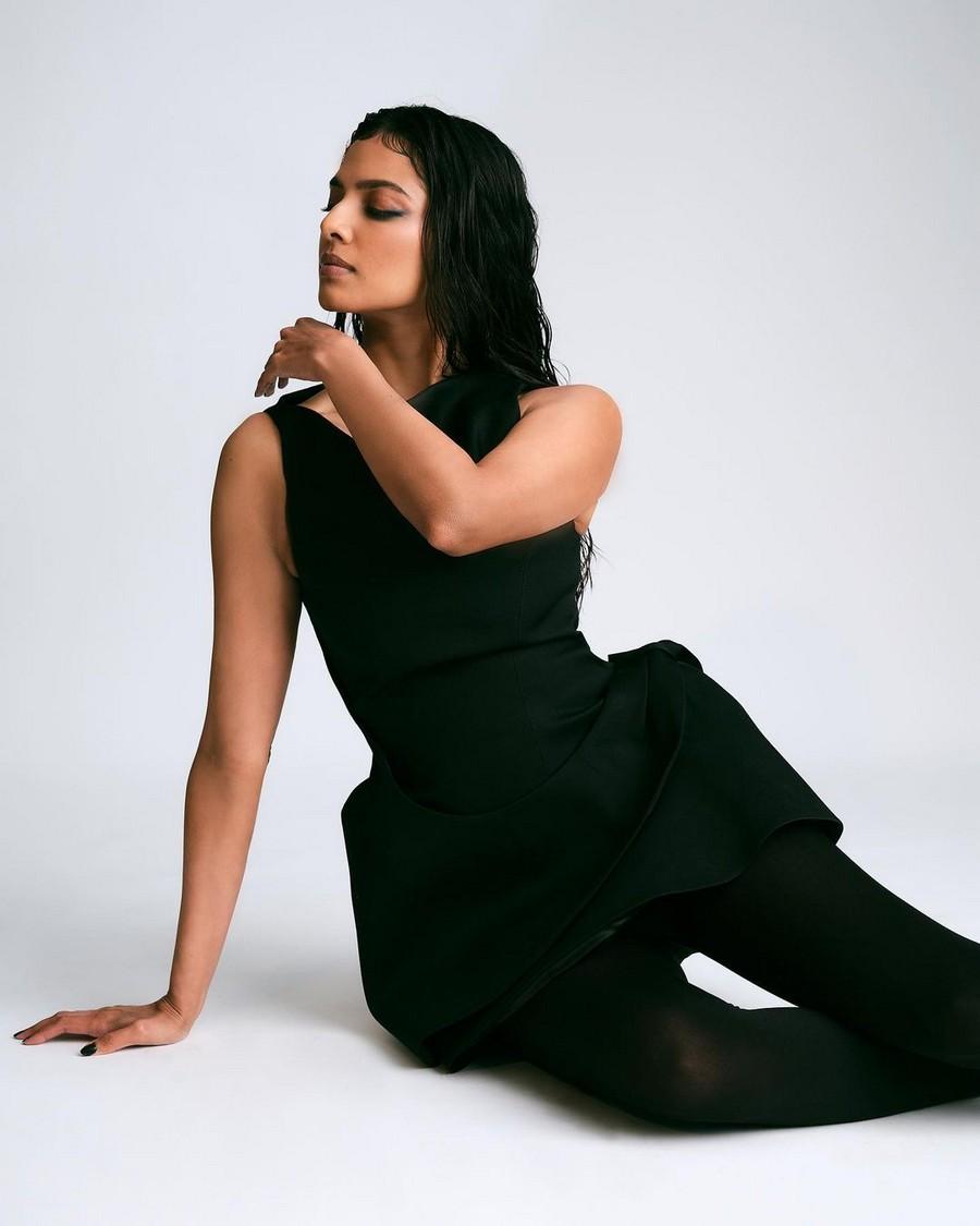 Malavika Mohanan 10