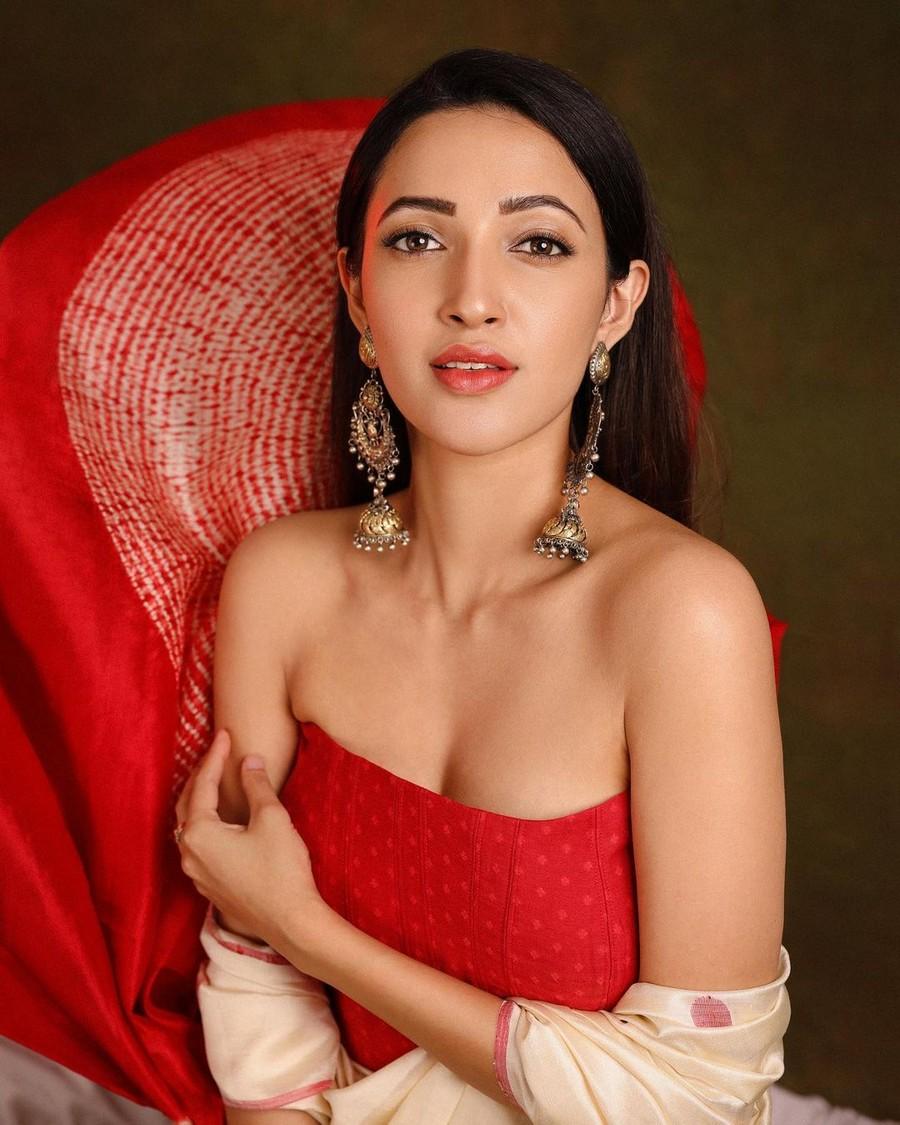Neha Sshetty 10