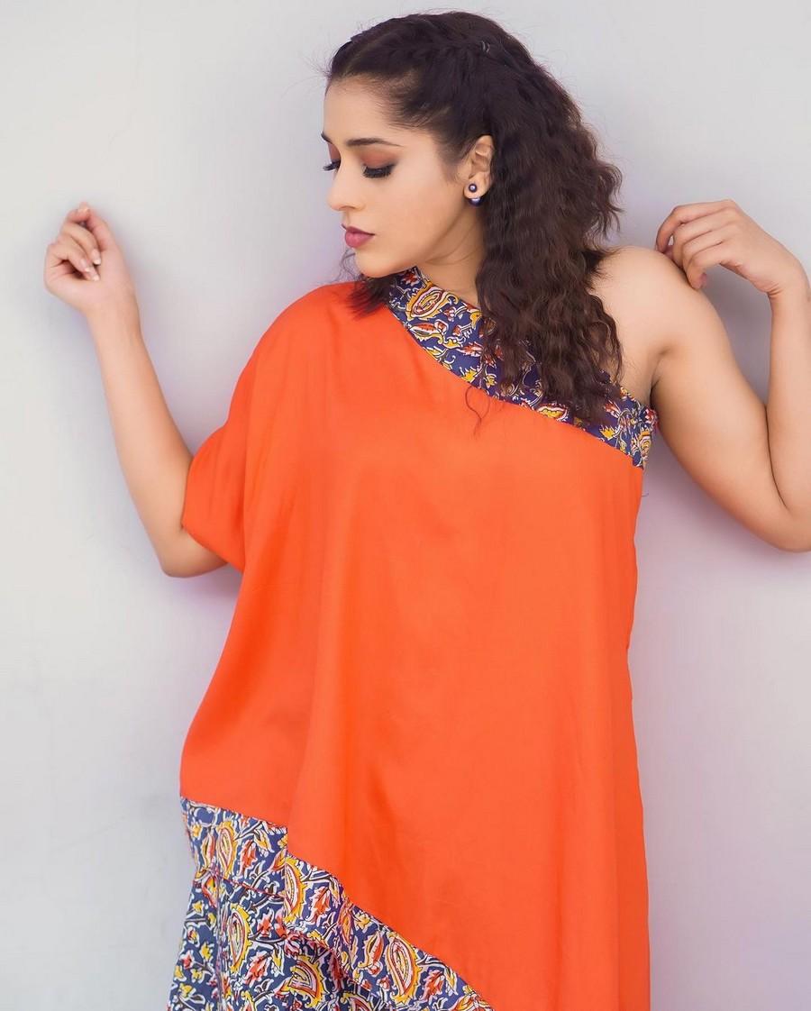 Rashmi Gautam 3