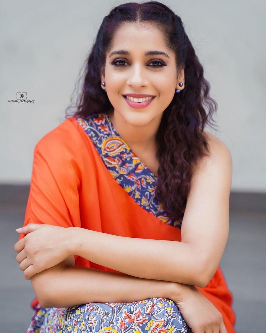 Rashmi Gautam 4