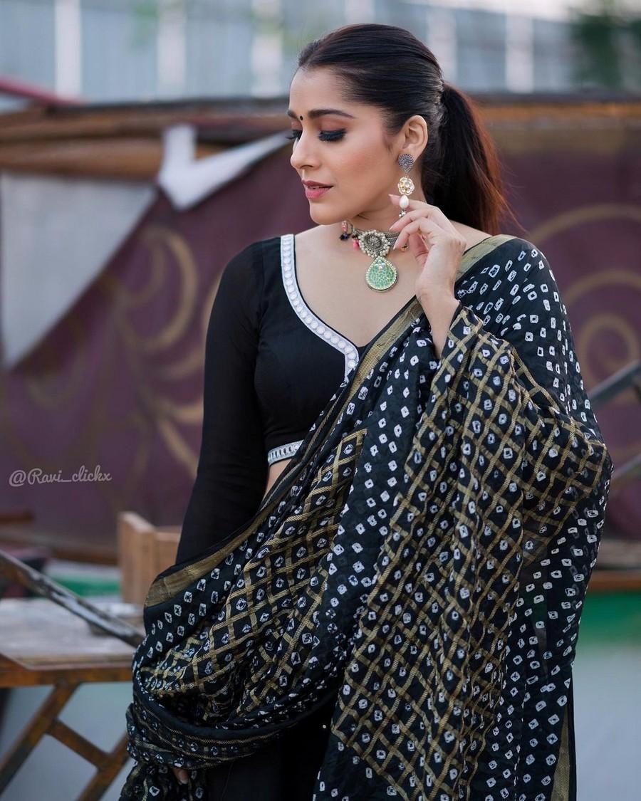 Rashmi Gautam 12