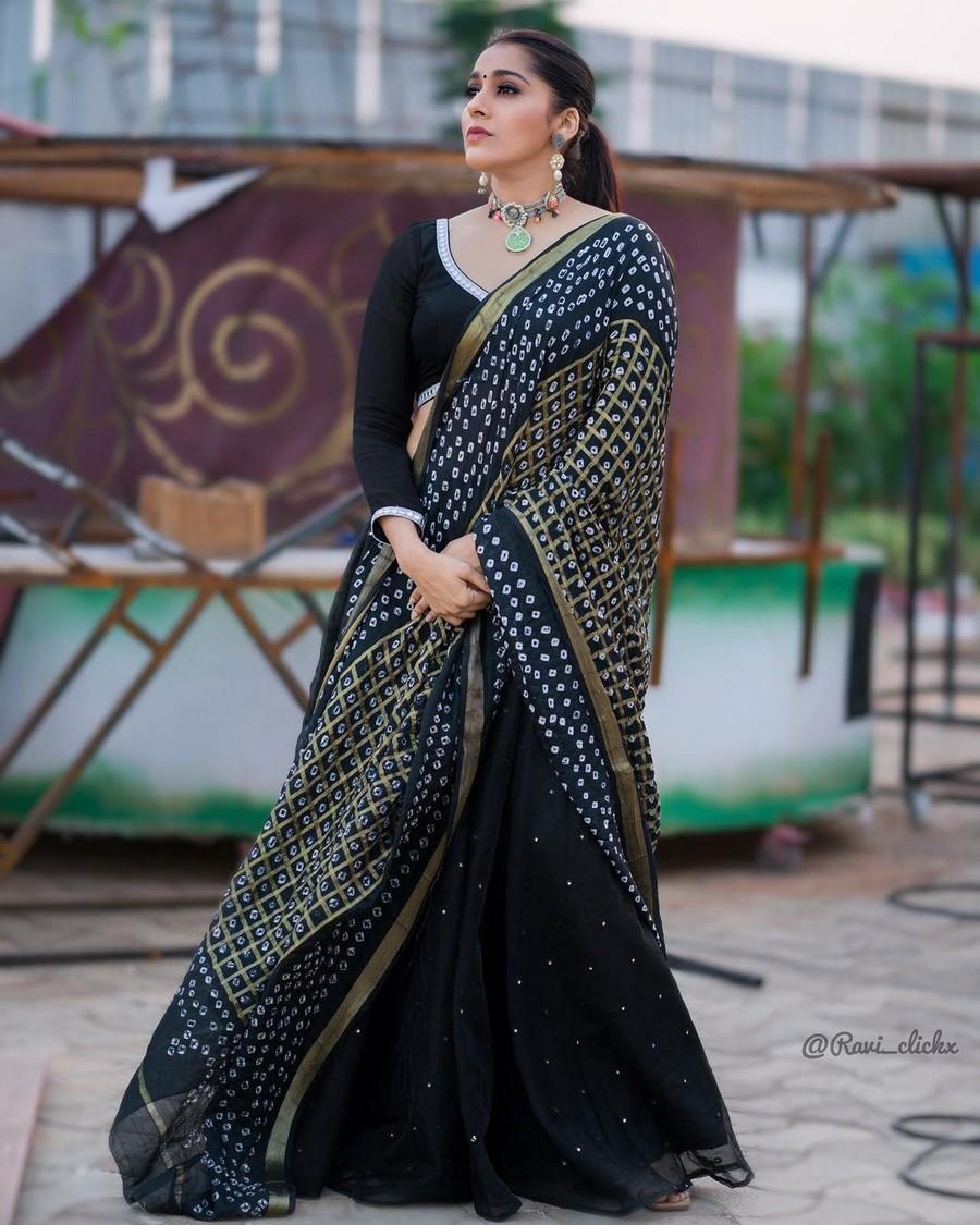 Rashmi Gautam 15