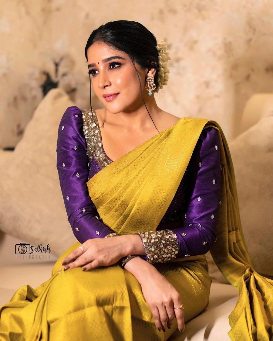 Sakshi Agarwal 3