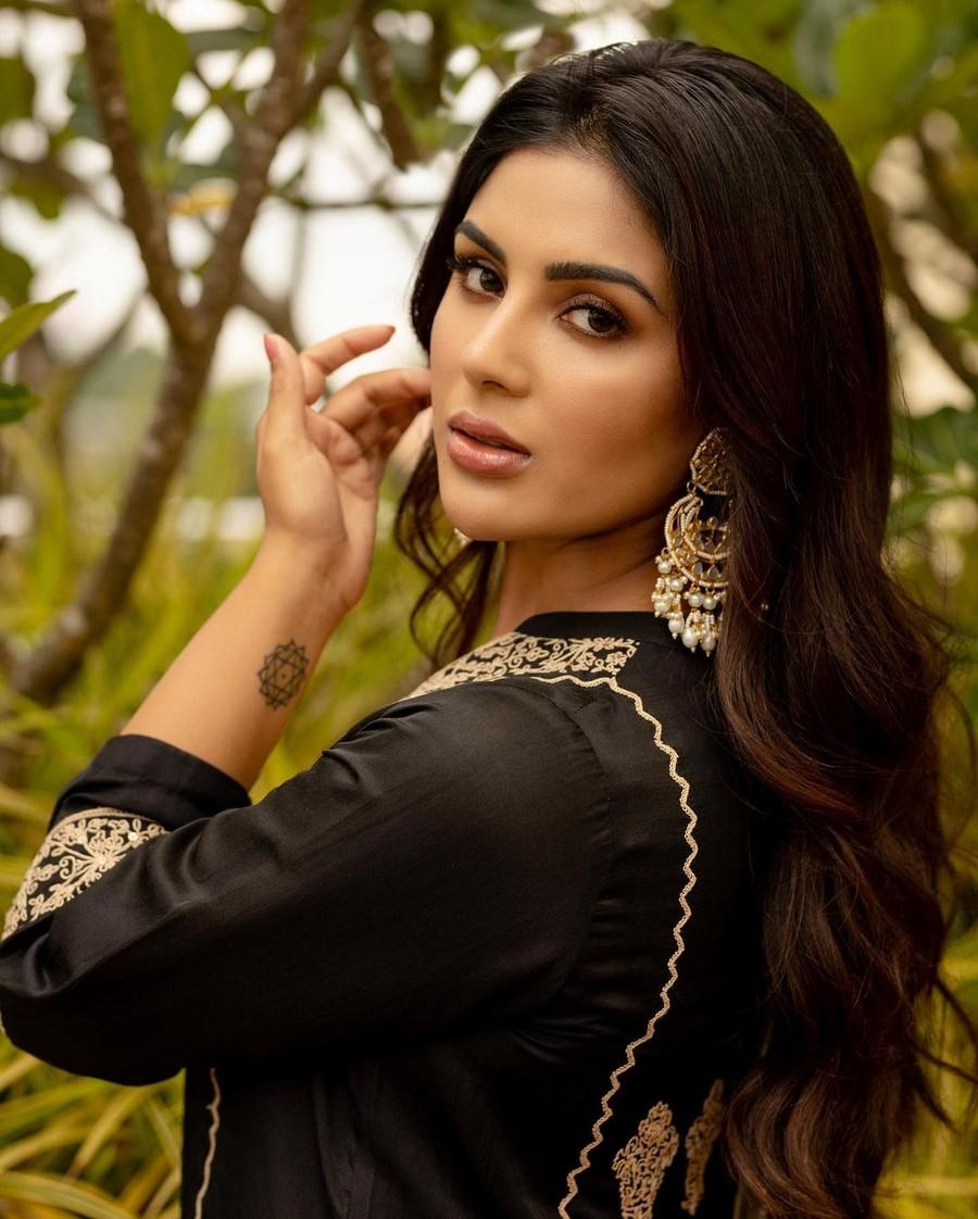 Samyuktha Menon 11