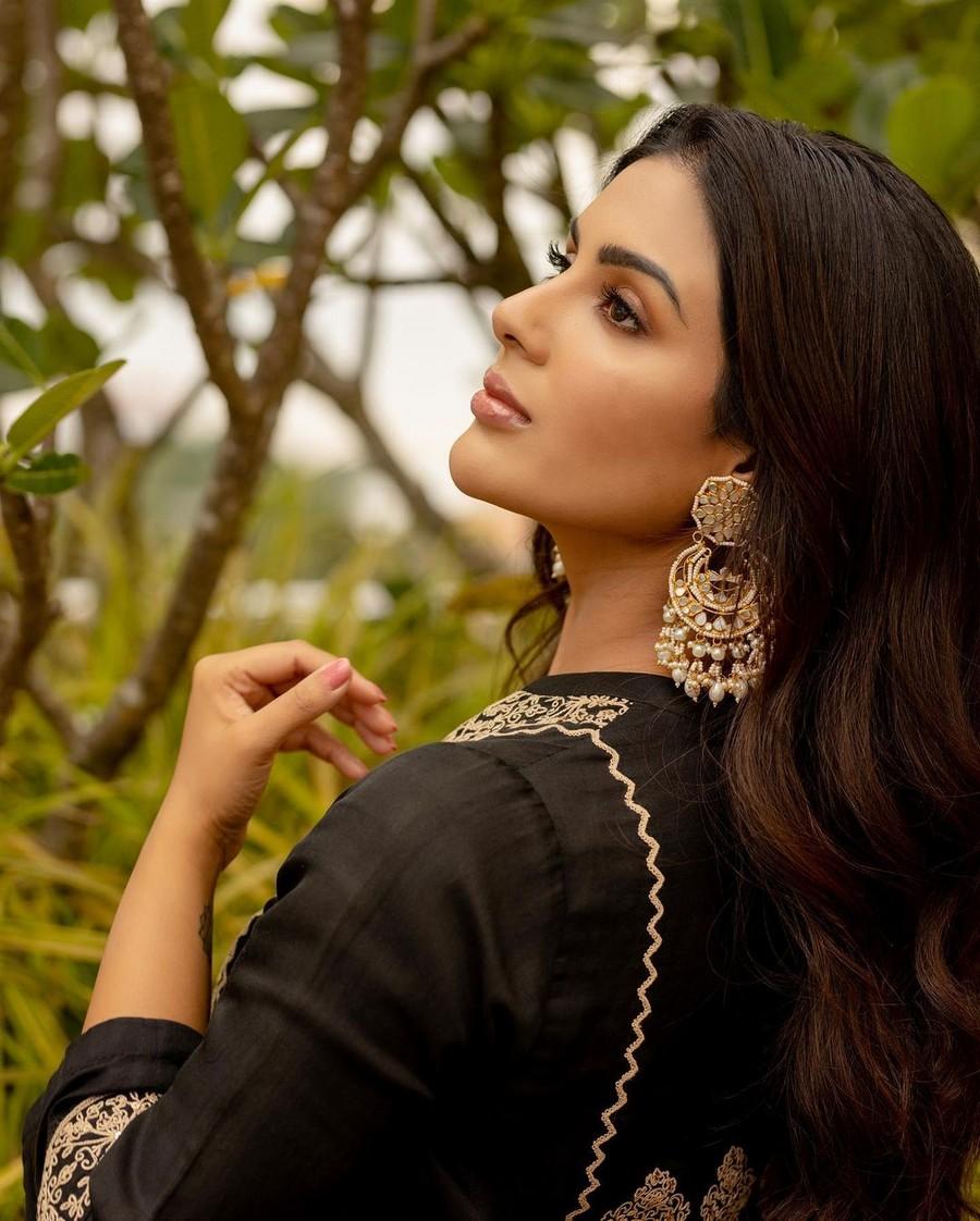 Samyuktha Menon 14