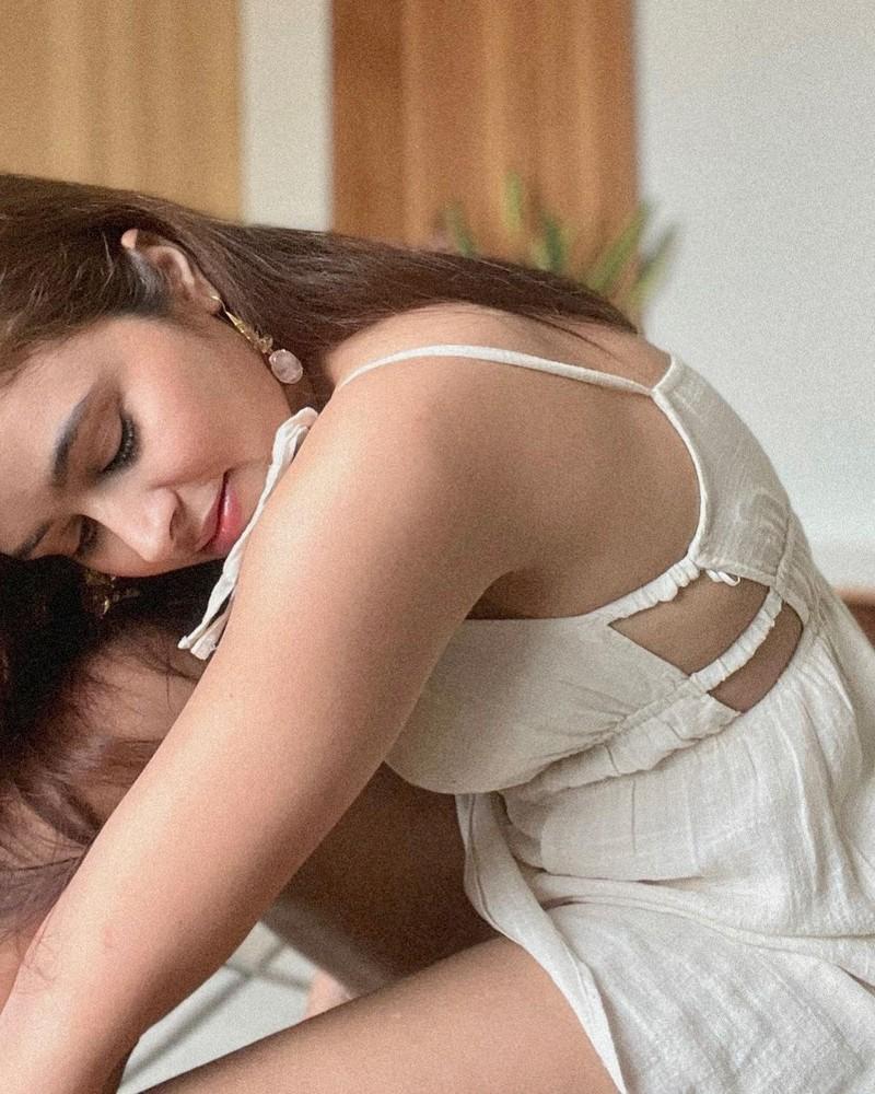 shobhita Rana 8