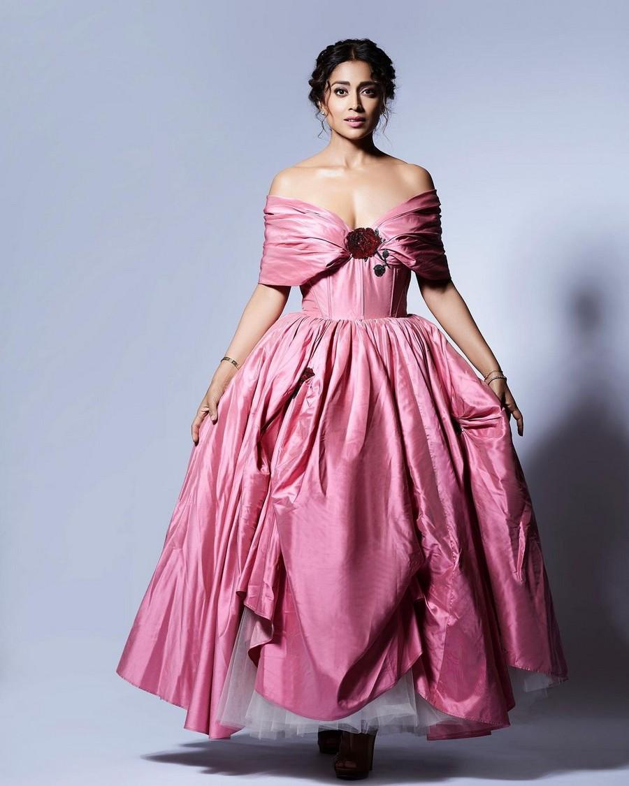 Shriya Saran 3