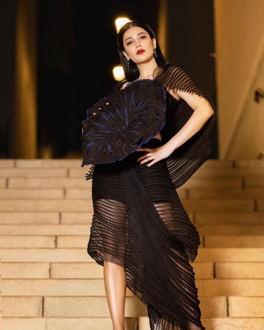 Shruti Haasan 7