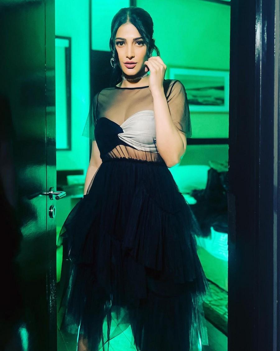Shruti Haasan 12