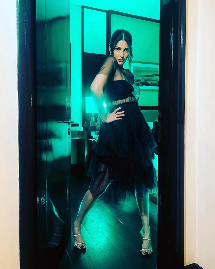 Shruti Haasan 9