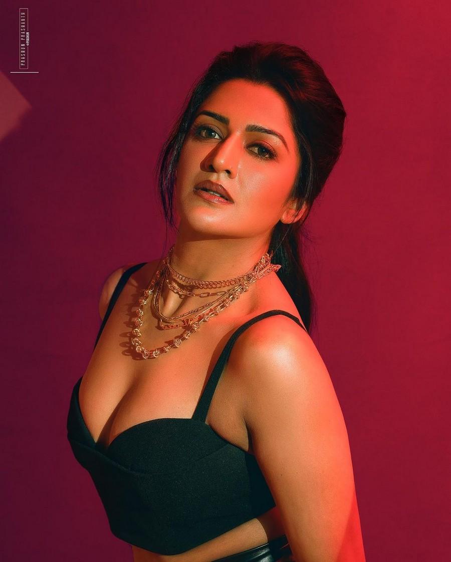 Vimala Raman 6
