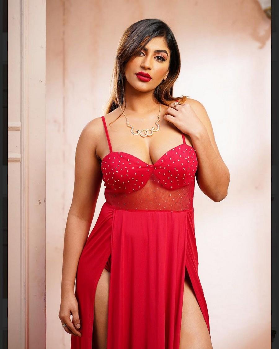 Yashika Aannand