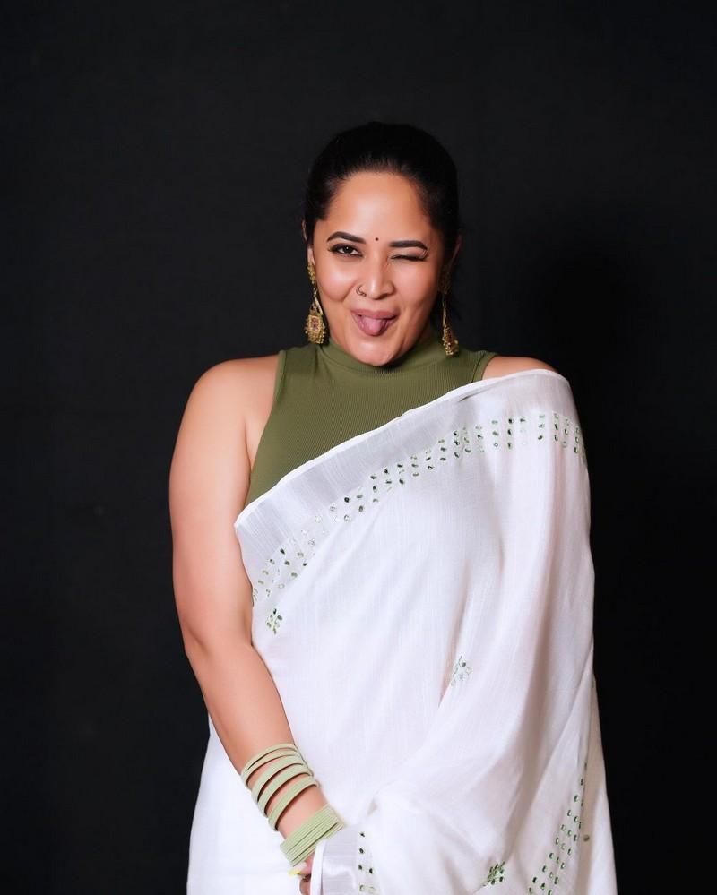 Anasuya Bharadwaj 7