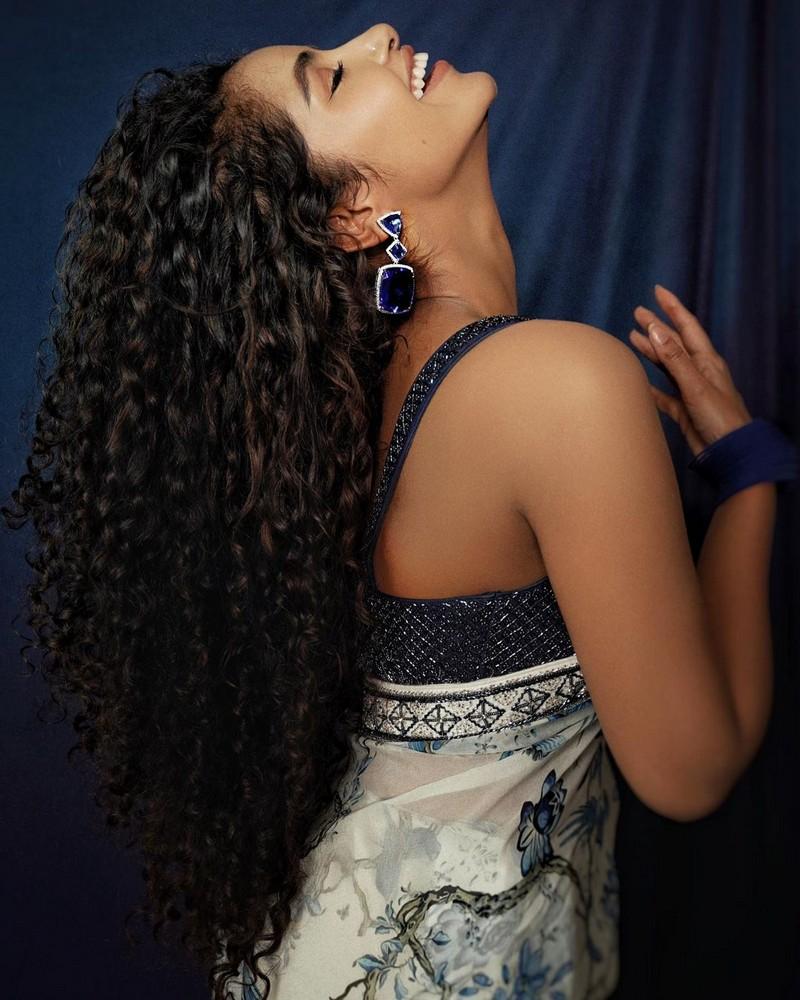 Anupama Parameswaran 5