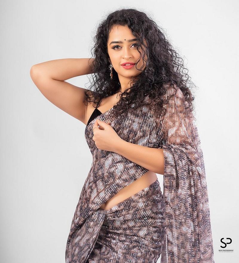 Apsara Rani 13