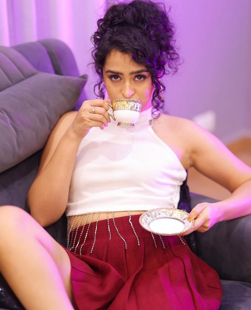 Apsara Rani 4