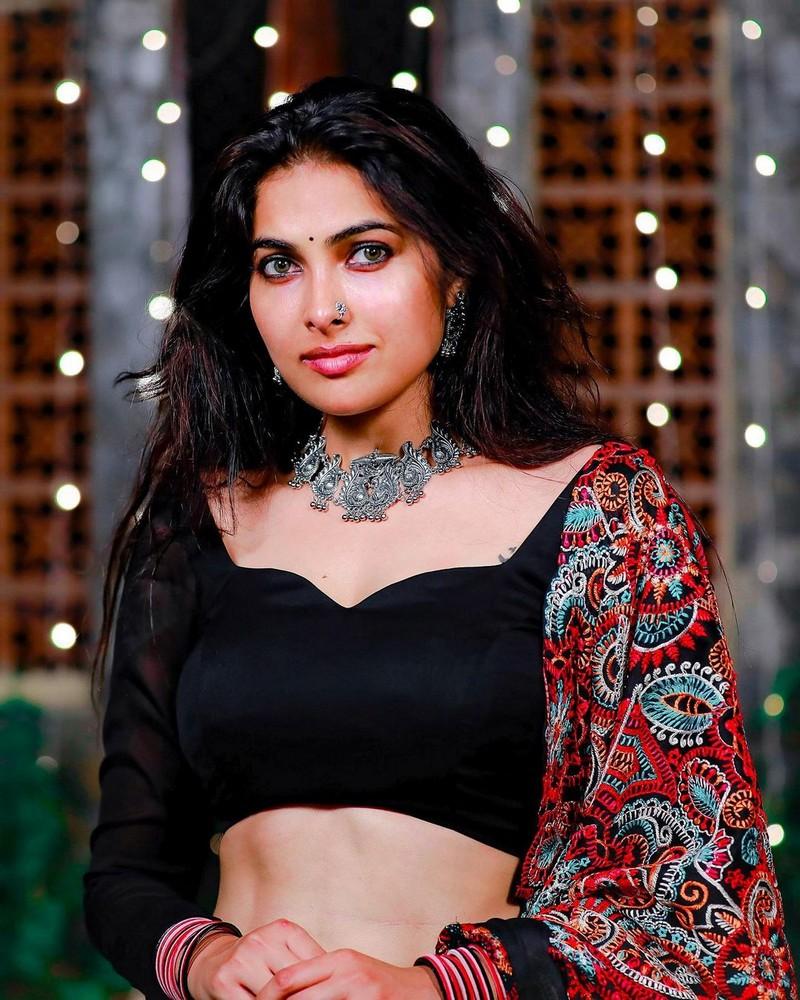 Divi Vadthya 4