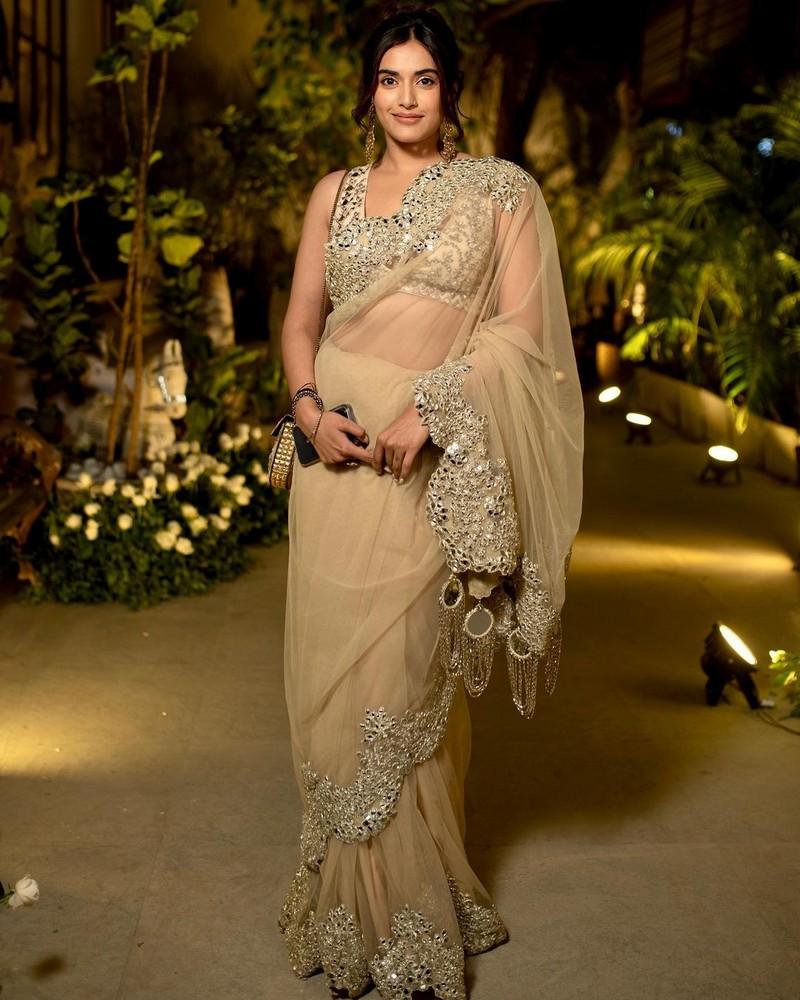 Divyansha Kaushik 9