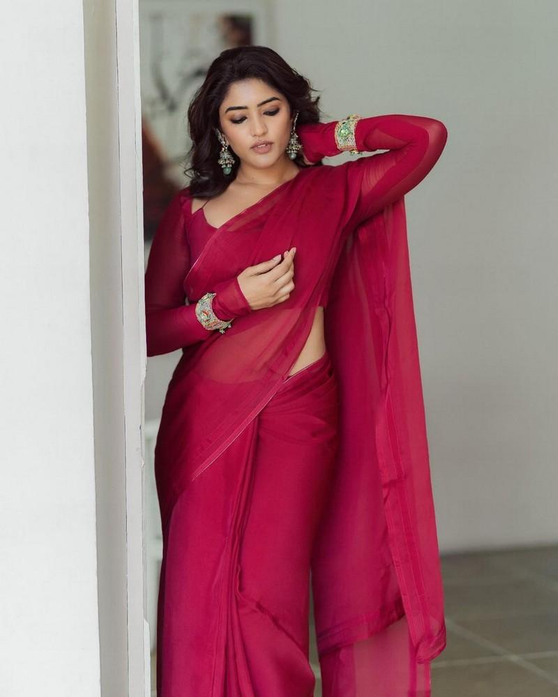 Eesha Rebba 1