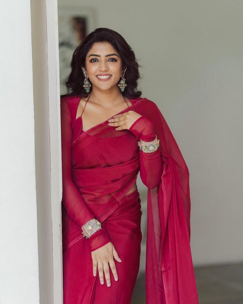 Eesha Rebba 4