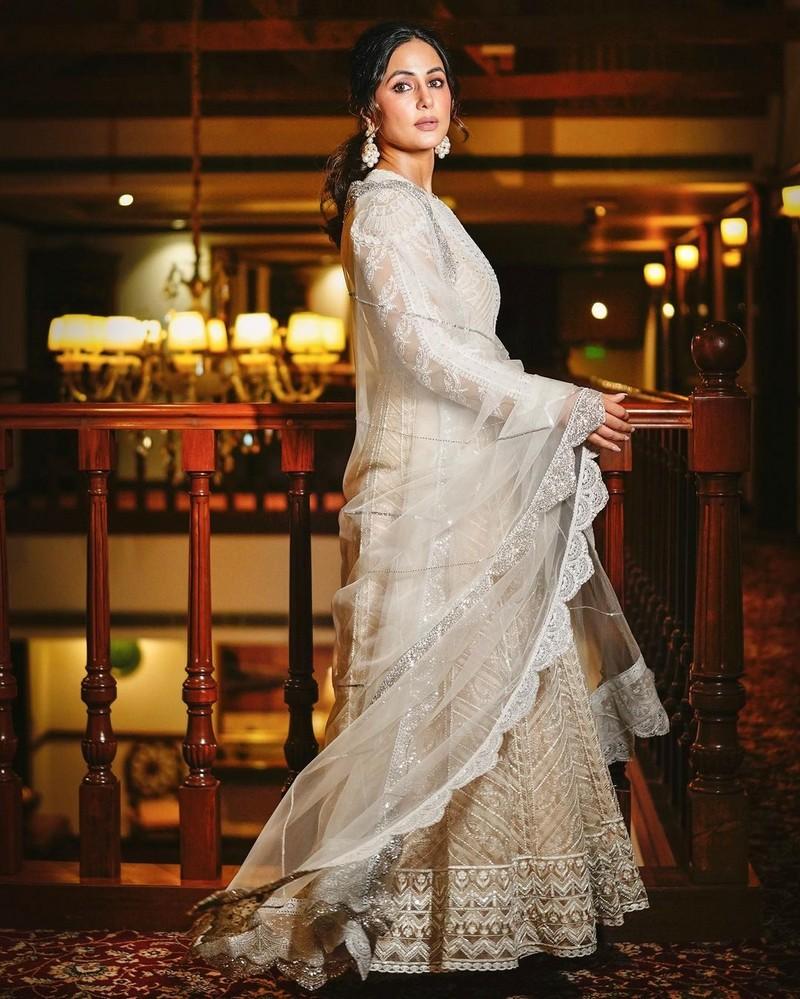 Hina Khan 10