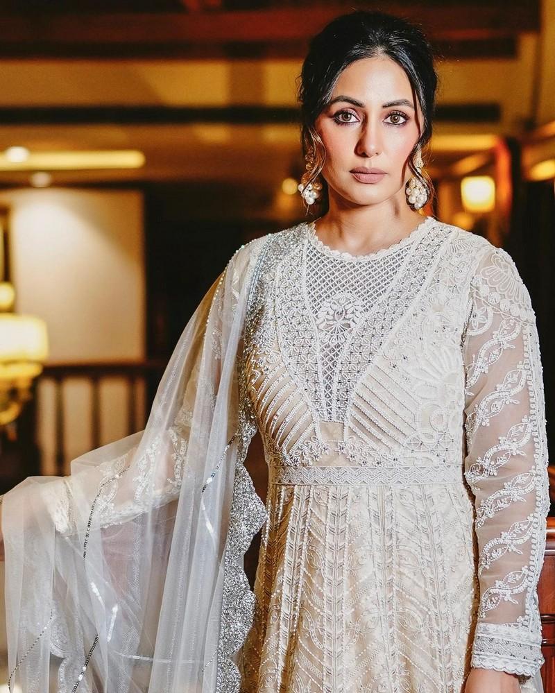 Hina Khan 5