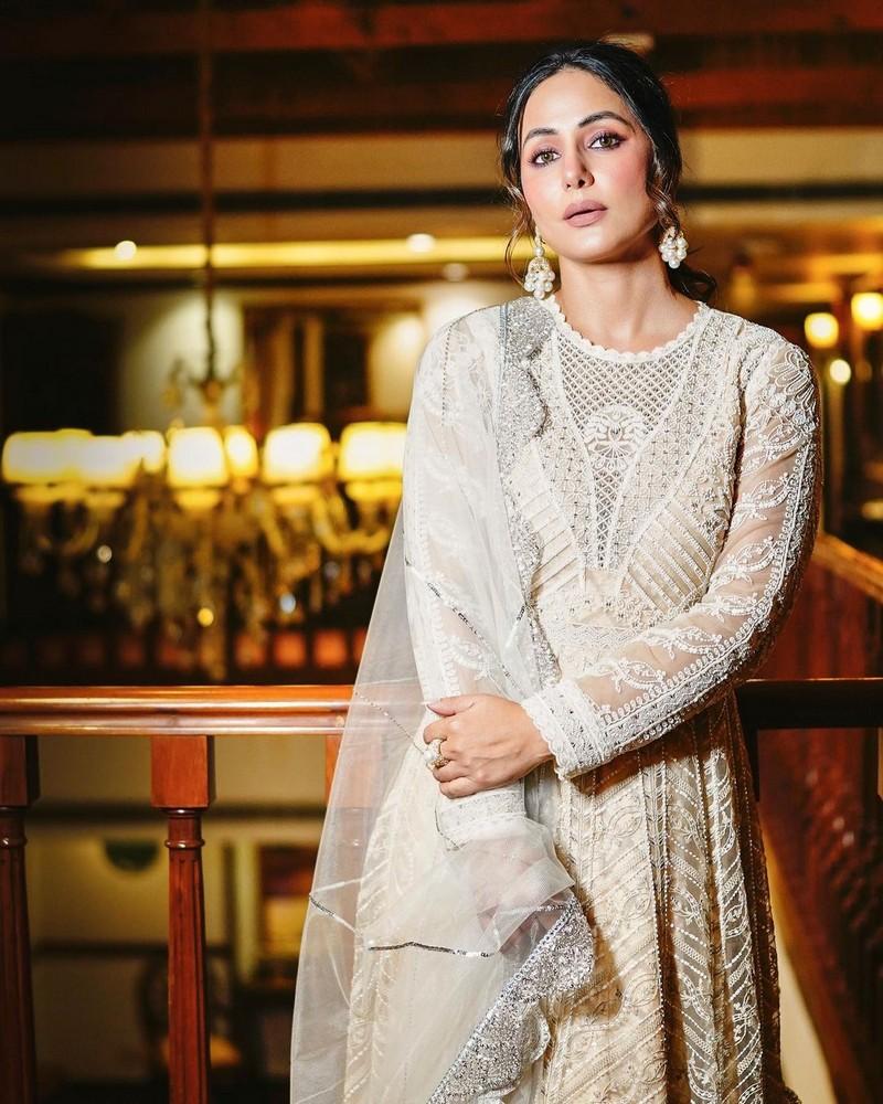 Hina Khan 7