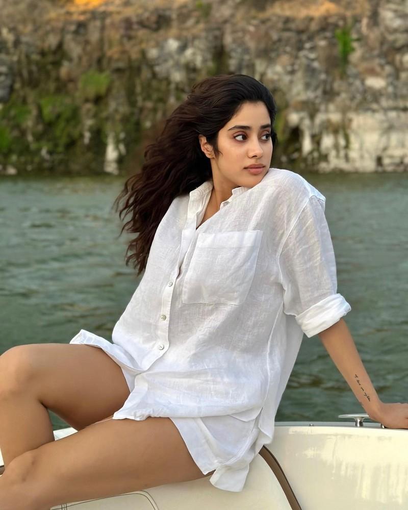 Janhvi Kapoor 1