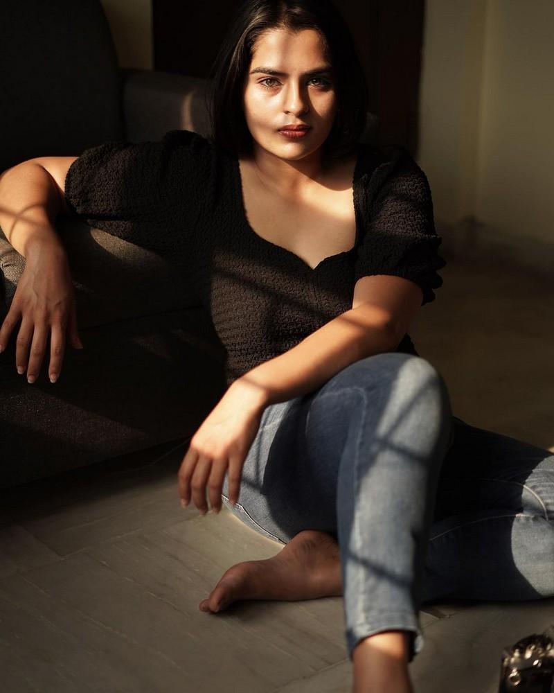 Kavya Kalyanram 7